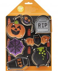 Wilton Cookie cutters Haunted house 7-pack