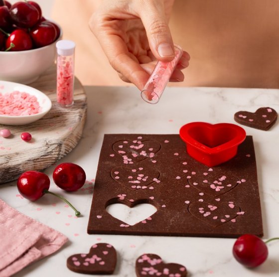 Decora Syötävät koristeet Sydämet