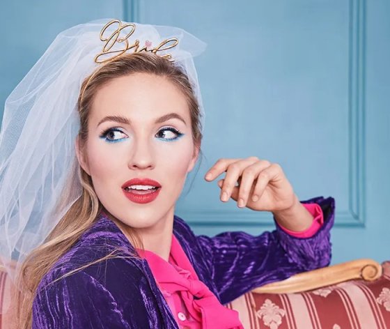 Bride-hiuspanta Jossa on huntu