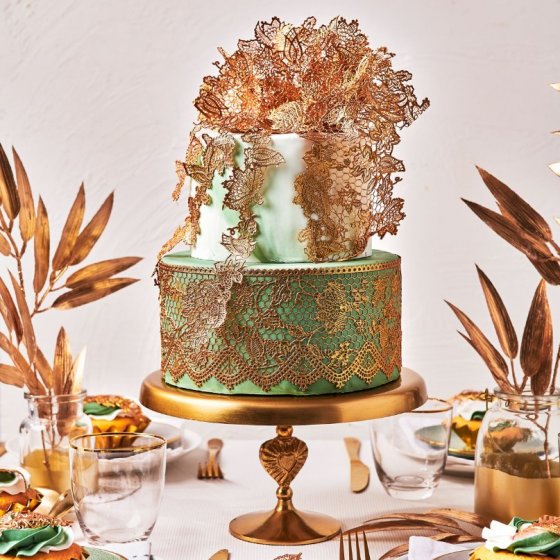 Cake lace pearl gold