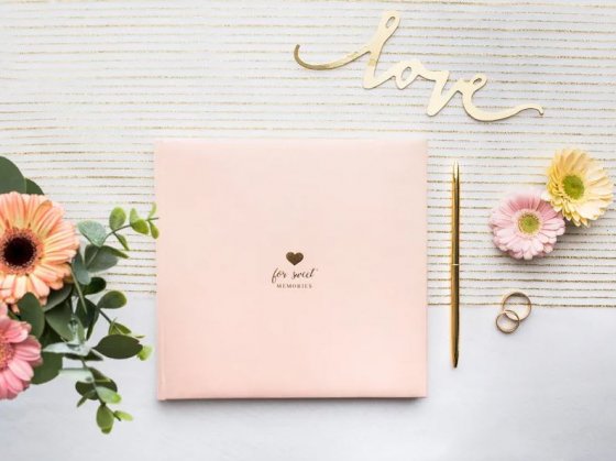 Gästbok rosa