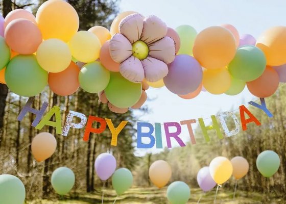 Banner med fransar Happy Birthday - Färgmix