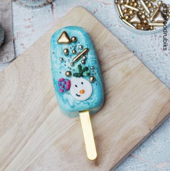 Guldfärgade glasspinnar