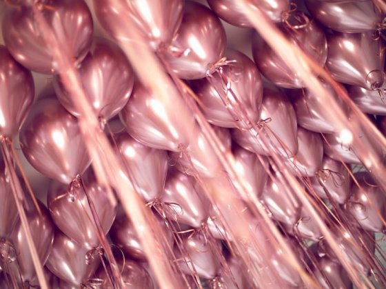 Glansiga ballonger i latex rosé 30 cm