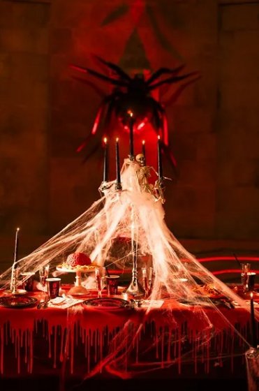 Halloween-juhlapöytäliina Dripping Blood 180 x 120 cm