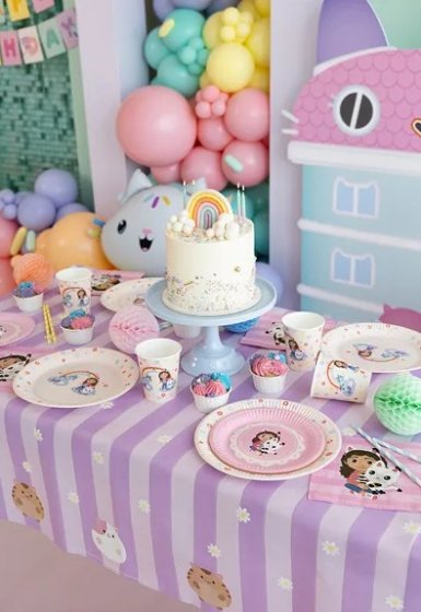 Papperstallrikar Gabbys Dockskåp