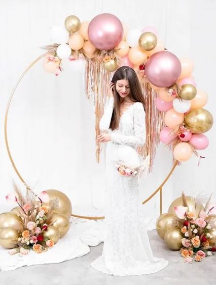 Stor guldfärgad ballong