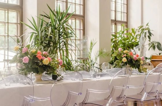 Vit Bordsduk 180 x 300 cm